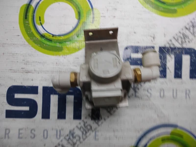 USED SMC AR25K-03E-B