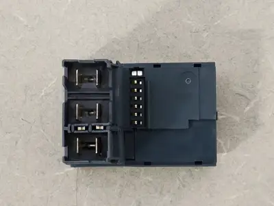 NEW SCHNEIDER ELECTRIC LUCB1XBL
