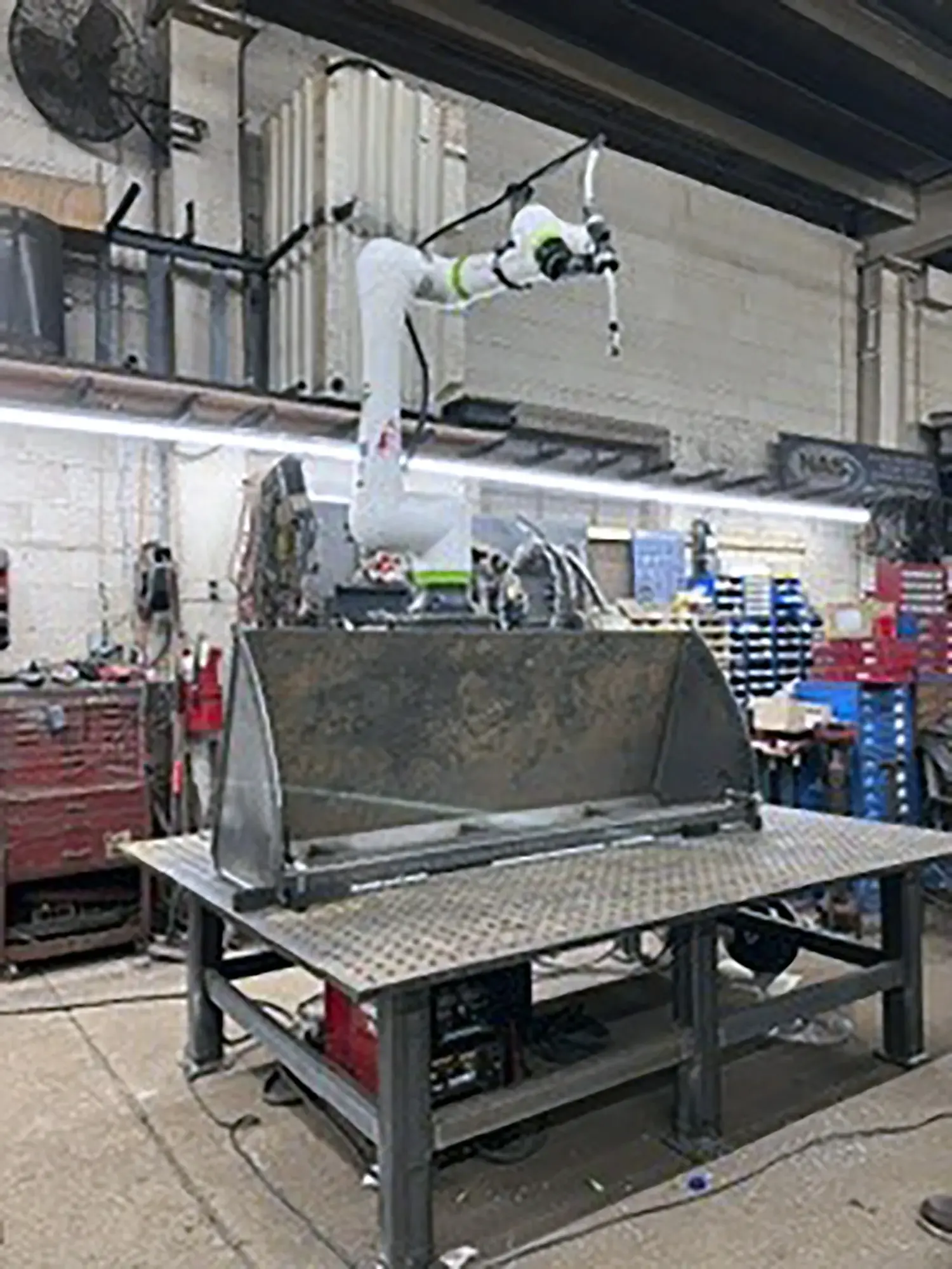 Used 2025 LINCOLN FANUC CRX-25IA ROBOTIC WELDING CELL – LINCOLN ELECTRIC POWER WAVE R450 Welding Chambers Illinois US | Machinery Marketing International #1566415