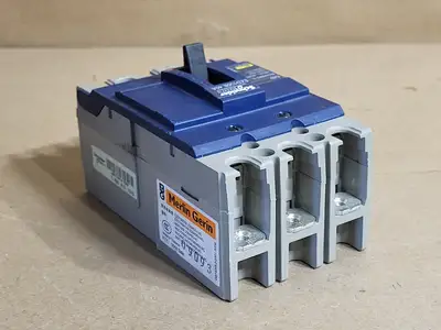 USED SCHNEIDER ELECTRIC EZD100E 40A