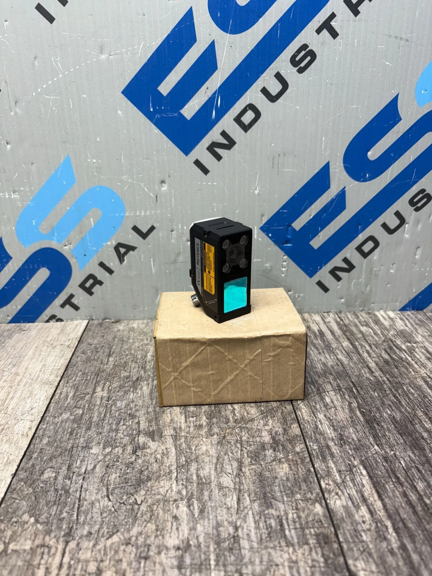 USED KEYENCE IX-055
