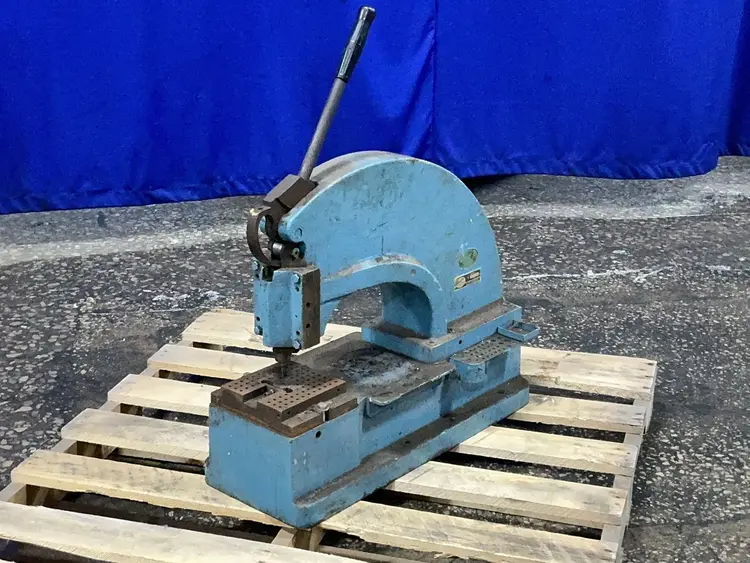 Used _UNKNOWN_ 2 Hand Presses Ohio US | HGR 24 #1443247