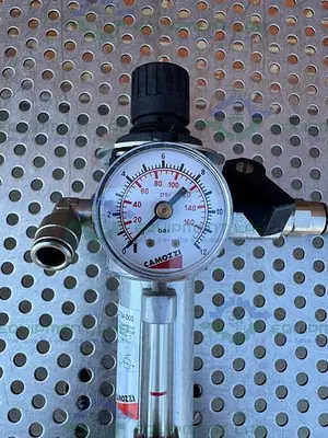 USED CAMOZZI C104-D00 FILTER REGULATOR 0 - 160 PSI W/ CAMOZZI GAUGE