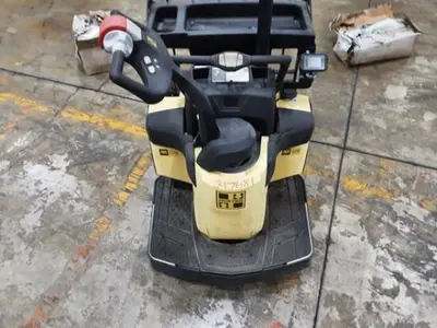 USED 2023 HYSTER B60ZAC2