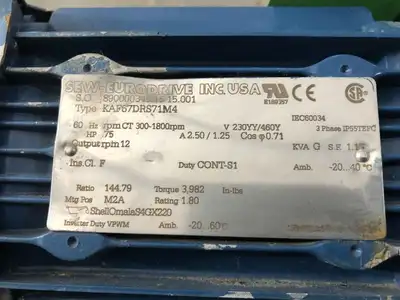 Sew-Eurodrive KAF67DRS71M4 0.75HP Gear Drive/Speed Reducer 12 / 300-1800RPM 3PH