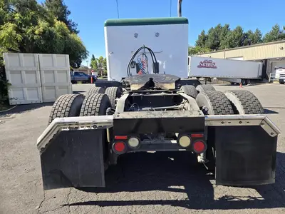 USED 2015 PETERBILT 579