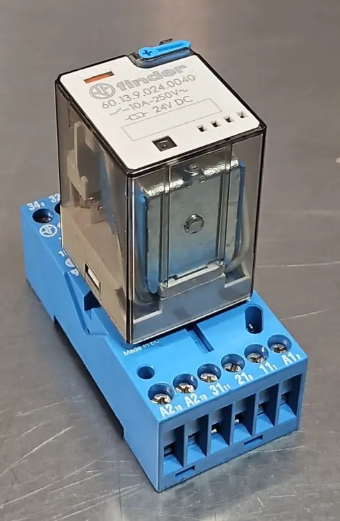 Used Finder _UNKNOWN_ Relays & Switches South Carolina US | Palmetto Automation #1160100