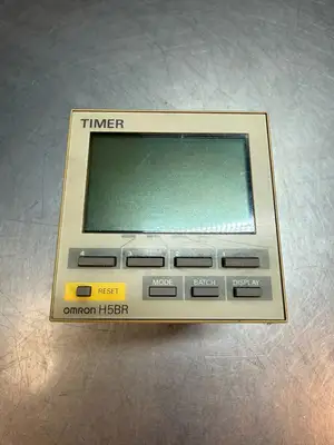 Omron H5BR-B-500 Timer VDE0106/P100 100 to 240 Vac 50/60Hz (9.3.3)