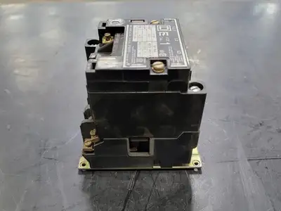 USED SQUARE D 8536SCO3V02S