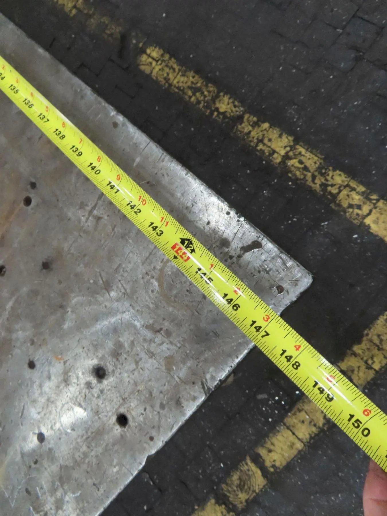 12'3" X 8'3" STEEL LAYOUT TABLE: STOCK #23550