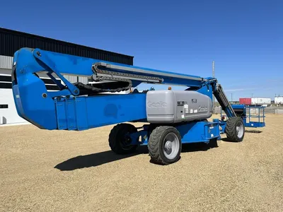 Used 2014 GENIE ZX-135/70 ARTICULATING BOOM LIFT Articulating Boom Lifts Alberta CA | Adcock Equipment #1418152