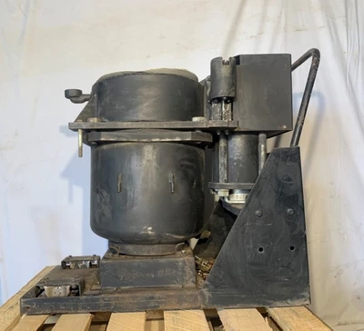 GE FK255-250 Oil Circuit Breaker 600A, 15KV, EO/DO, 110VDC Trip