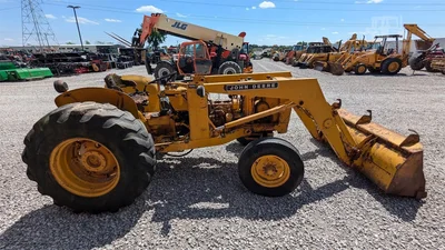 USED JOHN DEERE 300