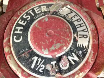Chester Zephyr 1.5 Ton Chain Hoist with a Beam Trolley manual