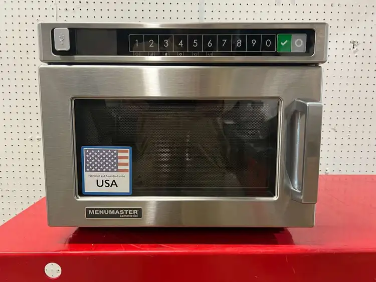 Used Amana Used 2025 Amana MDC12A2 Commercial 1200 Watt Microwave Oven 120V - TH1 Restaurant Small Appliances Illinois US | Falcon Restaurant Supply #1375008