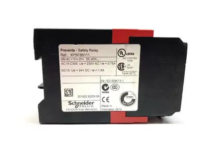 USED SCHNEIDER ELECTRIC PREVENTA SAFETY RELAY 300V 2.5A