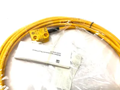 USED PILZ RFID CODED SAFETY SWITCH, 2-SAFE SC OUTPUTS