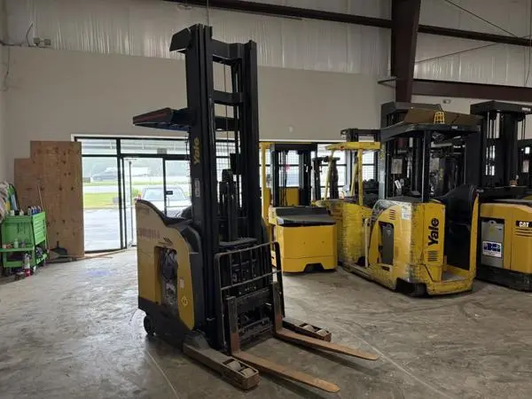 Used 2014 YALE NR035EB Reach Trucks | Zoom Lifts & Equipment #1182249