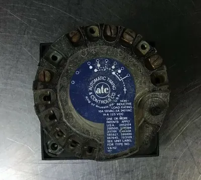 ATC TIMER 309E019A04PX 120V 60Hz 0-240 Min. Loc.5A