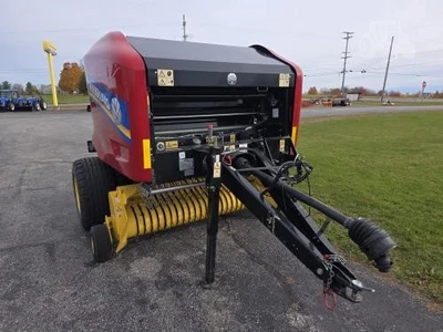 Used 2024 NEW HOLLAND RF440 UTILITY Square Balers Maine US | Beauregard Equipment #1511360