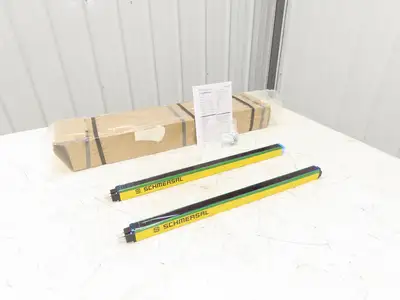 Schmersal SLC440-ER-0490-14-01 Safety Light Curtain Transmitter & Receiver Set