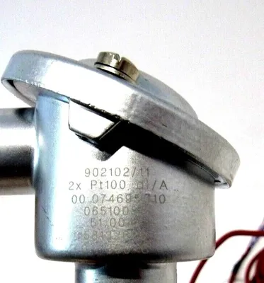 NEW BAUSCH & STROEBEL 902102 /11 TEMPERATURE SENSOR 90210211
