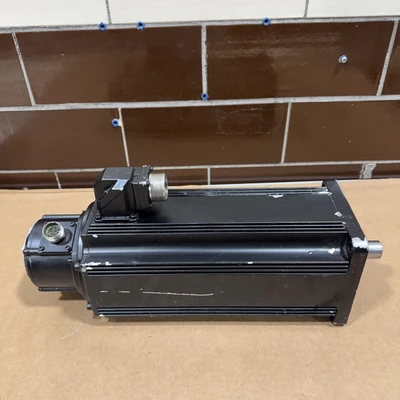 NEW Rexroth Indramat MDD090C-N-030-N2L-110PB0