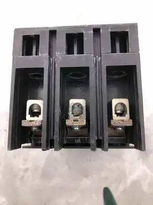 ABB RT-610 100A 3 Pole MCCB Molded Case Circuit Breaker 600VAC/500VDC