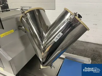 USED GlobePharma 16 Quart GlobePharma Twin Shell Blender, Model Maxiblend
