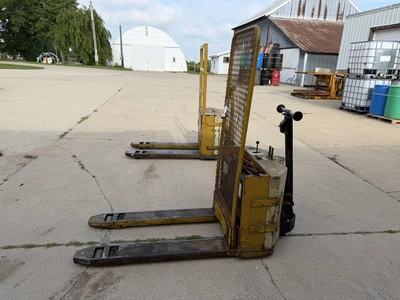 Used _UNKNOWN_ _UNKNOWN_ Electric Pallet Trucks Michigan US | Miedema Asset Management Group #1287642