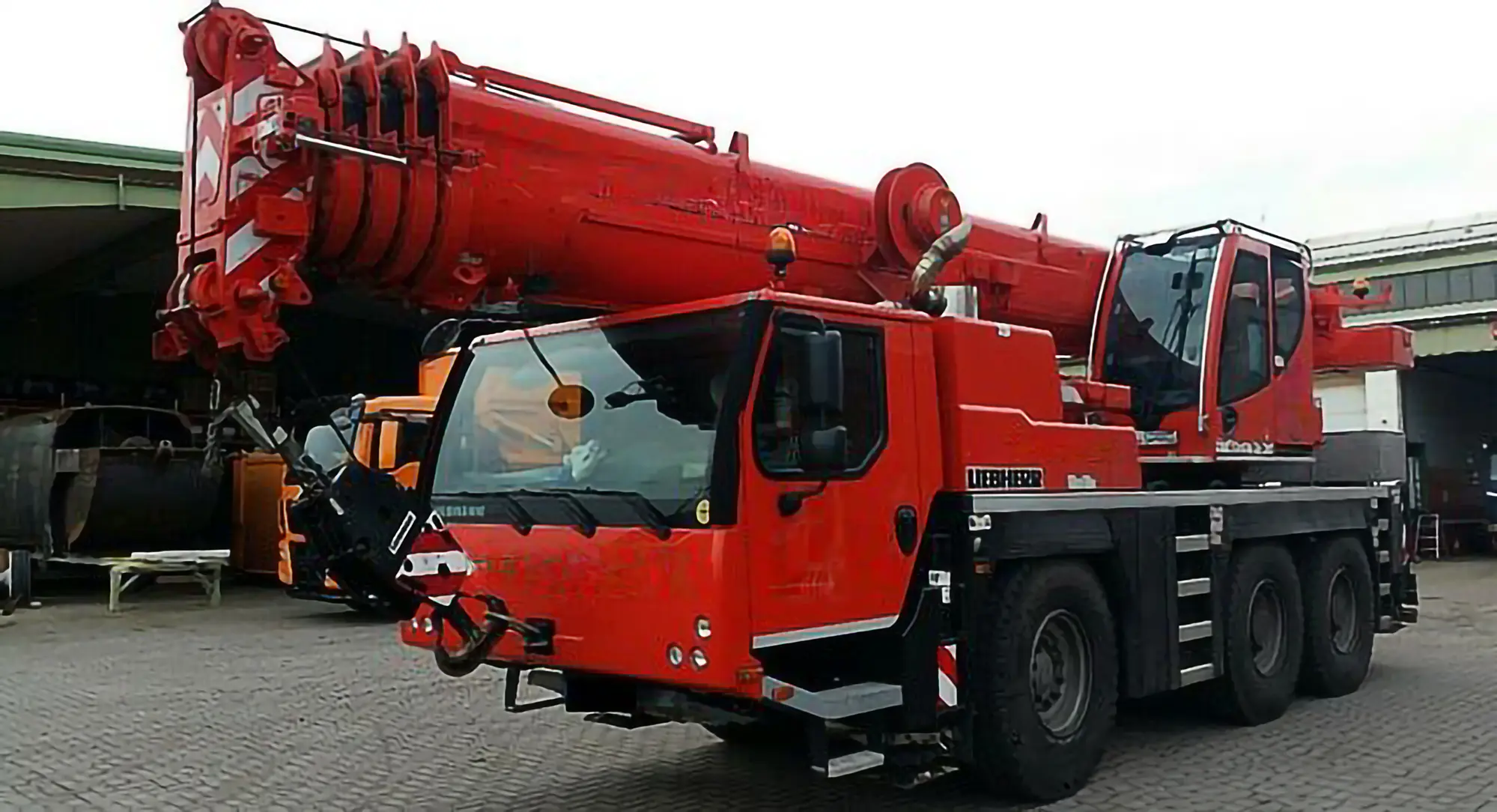 Used 2017 LIEBHERR LTM 1055-3.2 Rough Terrain Cranes Texas US | Uriquip #1421150