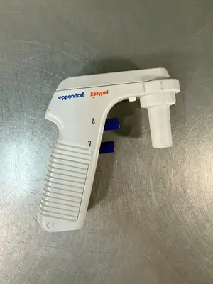 Eppendorf Easypet Aid Dispensing Pipette (5.3.4)