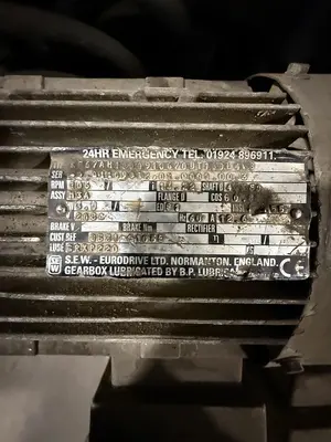 USED 2000 APV 591/2