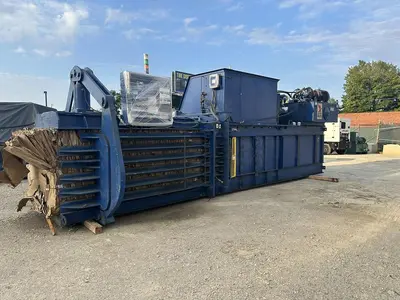 USED AMERICAN BALER 7242H-8T30 AUTO-TIE BALER