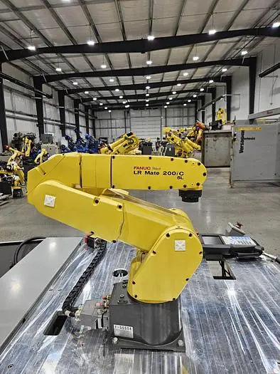 Used 2009 FANUC LR MATE 200IC/5L Robots Ohio US | Six Axis Solutions #397879