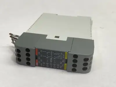2TLA020052R1000 | ABB  Ver H Cat 4 Jokab Safety Vital 1 Safety Unit - Used