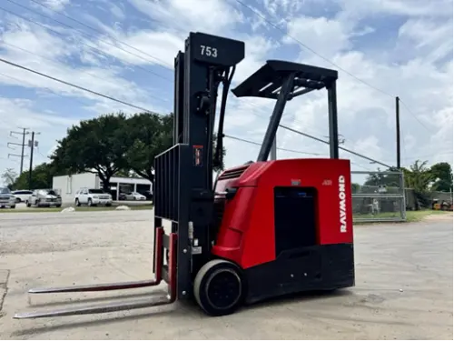 Used 2017 RAYMOND 425-C35QM Reach Trucks Pennsylvania US | National Lift Equipment #1382065