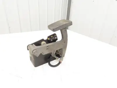 Yale Forklift Throttle Accelerator Pedal Bracket & Potentiometer Off ERC100HHN