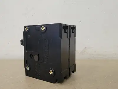 USED EATON BR220