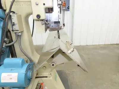 Bostitch 17 Bronco Multi Head Stitcher Saddle Industrial Wire Stapler 115V