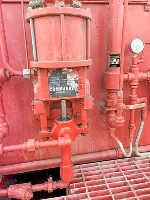 Used COMMANDER SPEEDFLO ACCUMULATOR UNIT Hydraulic Power Units Pennsylvania US | East West Machinery & Drilling #1417853
