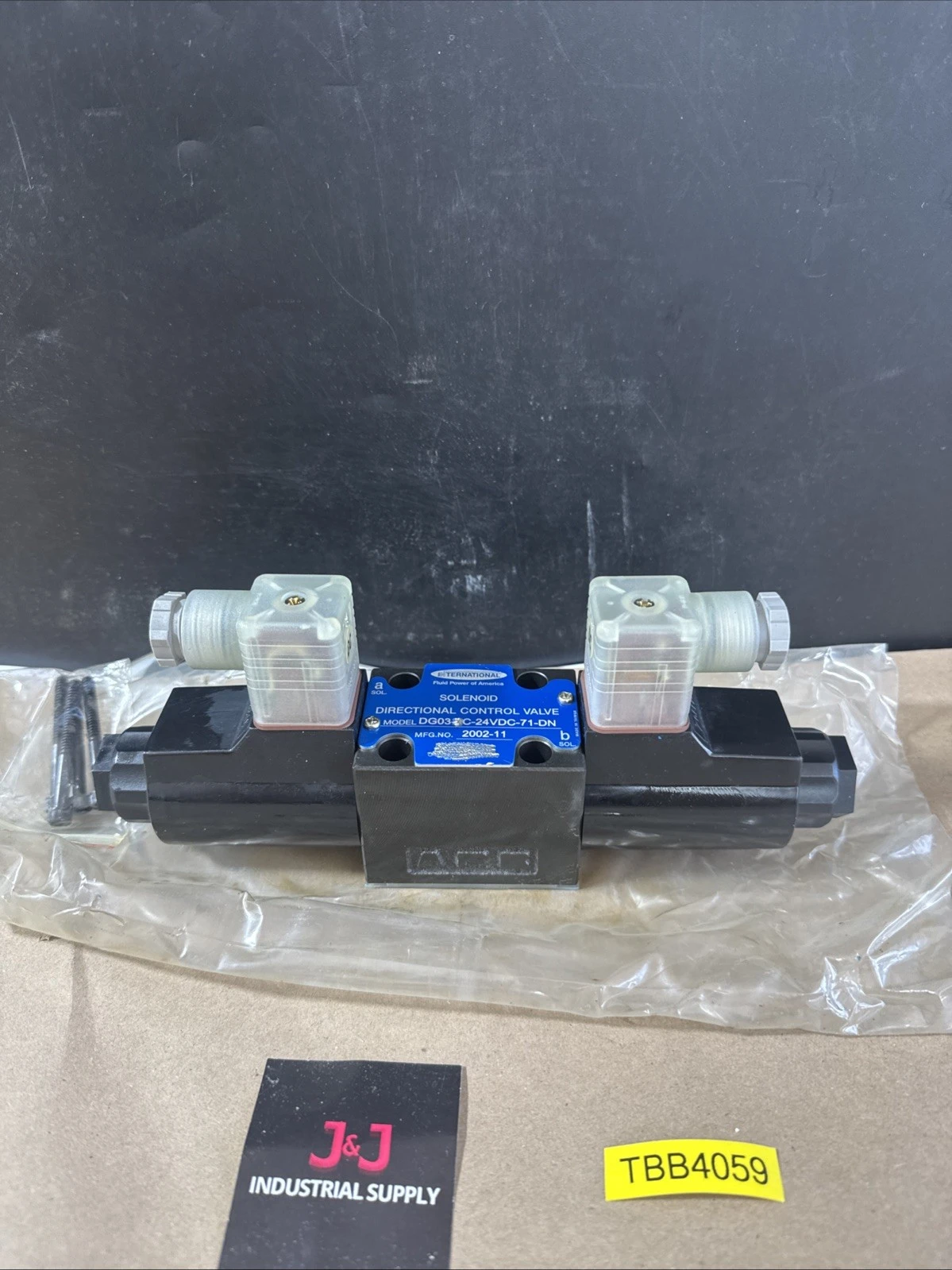 NEW International Fluid Power Of America DG03-C-24VDC-71-DN