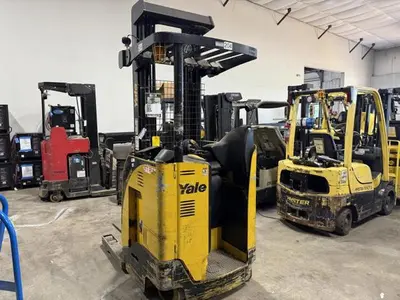 USED 2014 YALE NR035DB