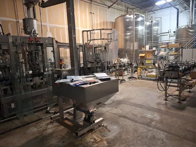USED KOSME Glass Carbonated Bottling Line