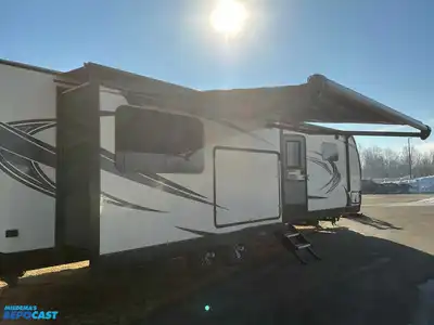 USED 2019 VENTURE SPORTTREK TOURING 336 VRK