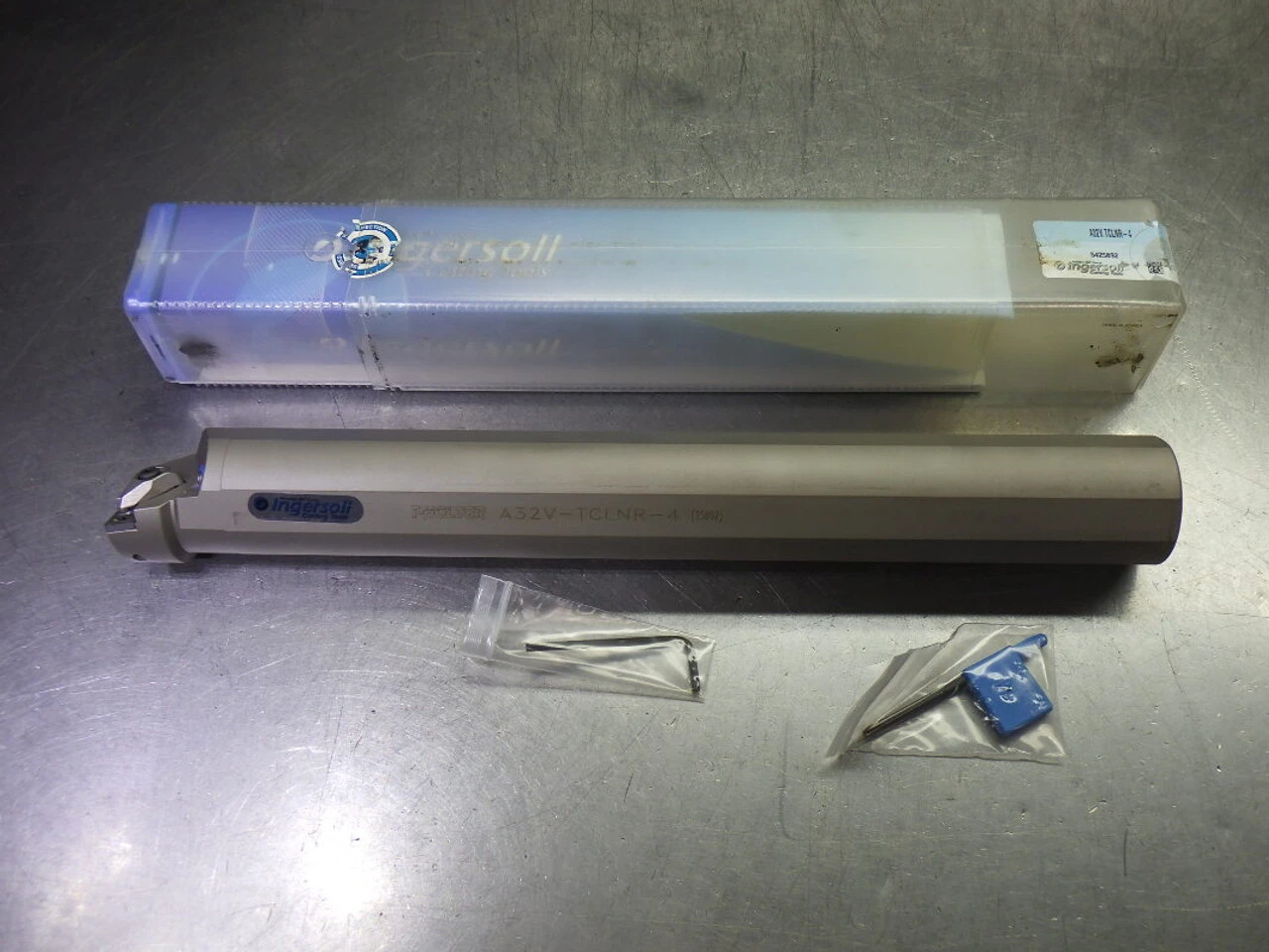 Ingersoll 2.5" Coolant Thru Steel Boring Bar 2" Shank A32V TCLNR-04 (LOC1985B)