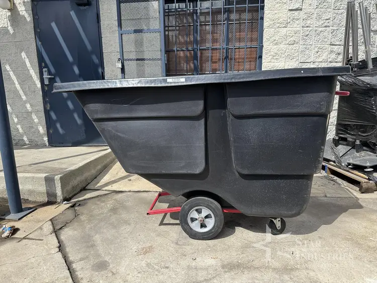 Used RUBBERMAID _UNKNOWN_ Bins California US | Star Industries #1254775