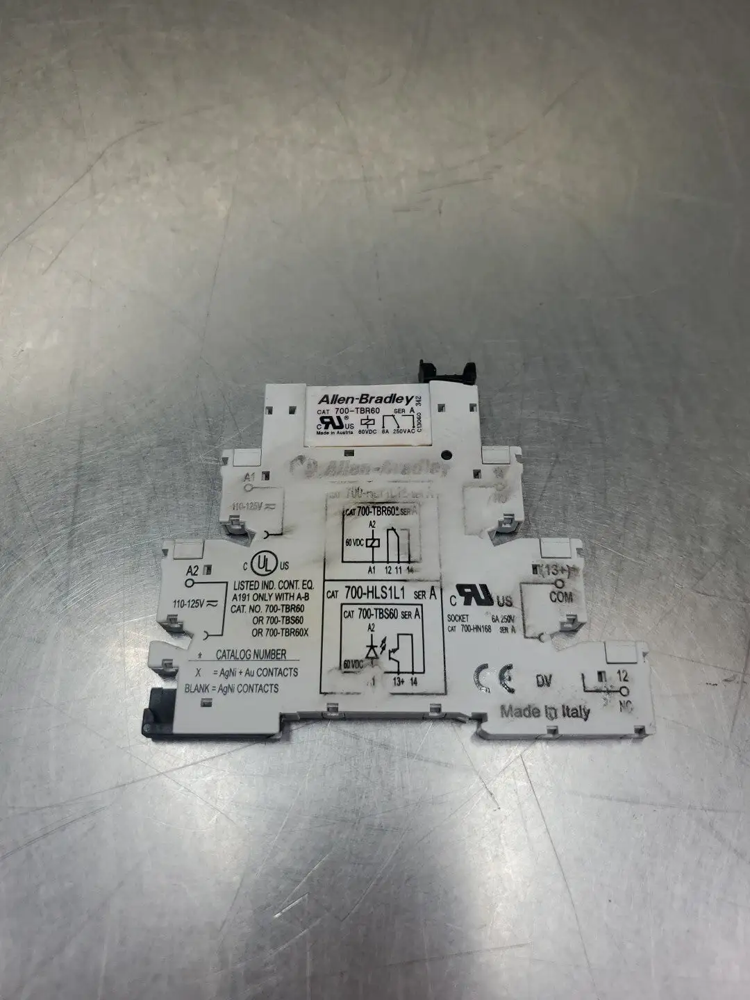 USED Allen-Bradley 700-HLT1L1/ 700-TBR60 Relay