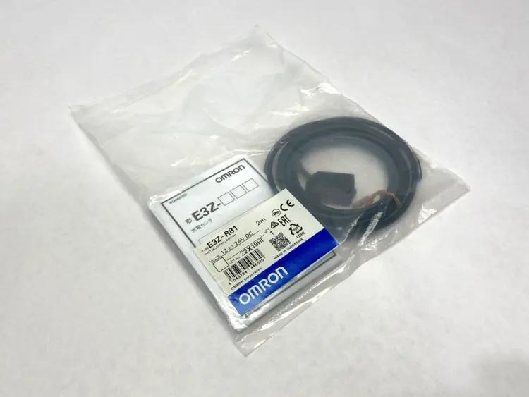 New | in-Stock OMRON E3Z-R81 Photoelectric Sensors | Maverick Industrial Sales #1112321