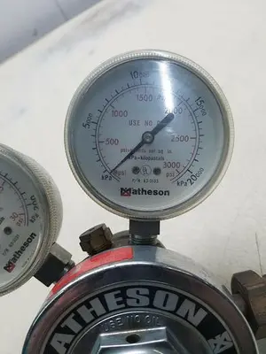 Used MATHESON _UNKNOWN_ Air Pressure Regulators | ND Industrial Surplus #1226738
